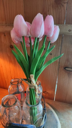 Real Touch bosje tulpen - Zacht Roze